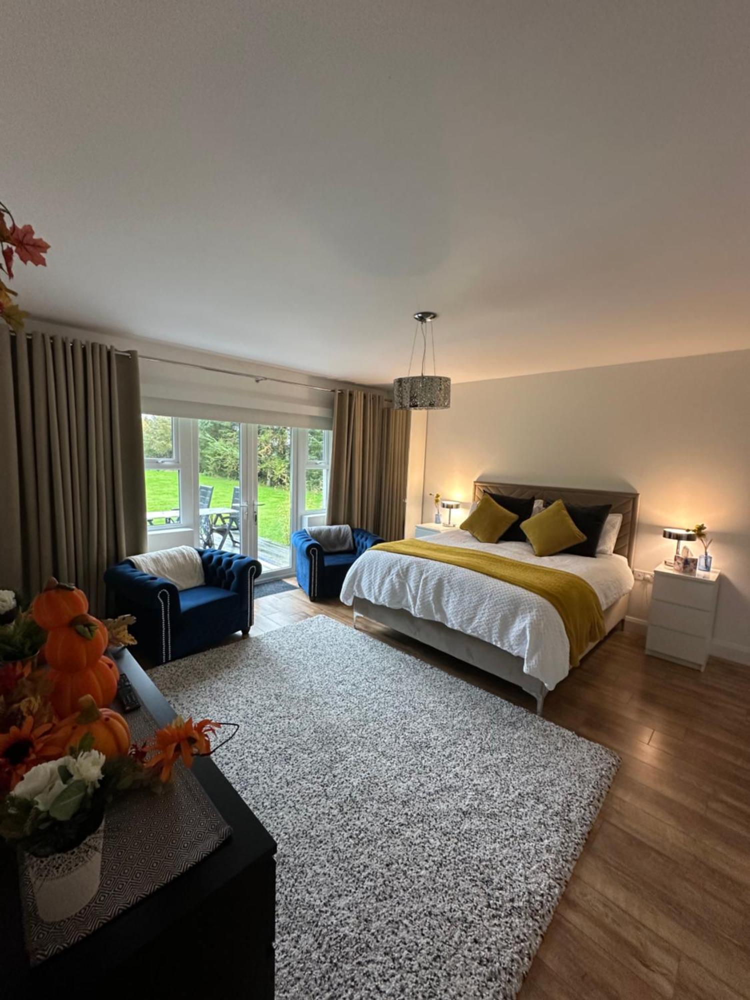 Forest Path Luxury Studio Apartment With Large Bedroom Bathroom And Sauna Sleeps Up To 4 Ballynahinch Экстерьер фото