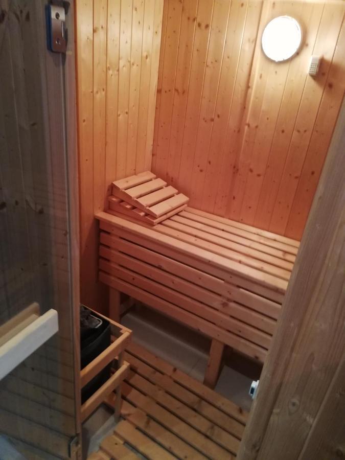 Forest Path Luxury Studio Apartment With Large Bedroom Bathroom And Sauna Sleeps Up To 4 Ballynahinch Экстерьер фото
